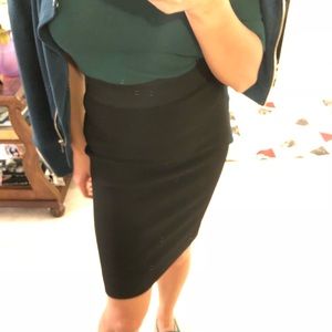 Straight and tight skirt XS